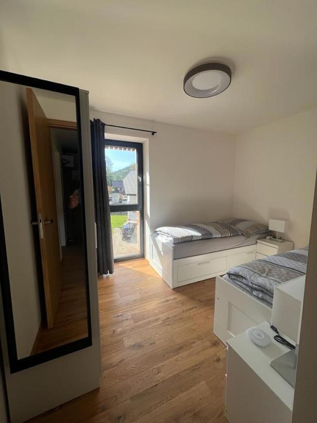 Luxusni Apartman Grand V Centru Harrachova Se Soukromou Mega Terasou, S Privatnim Parkovanim Zdarma, S Moznosti Dobijeni Wallbox Ev A Vyhledem Na Harrachovsky Kostelicek Экстерьер фото